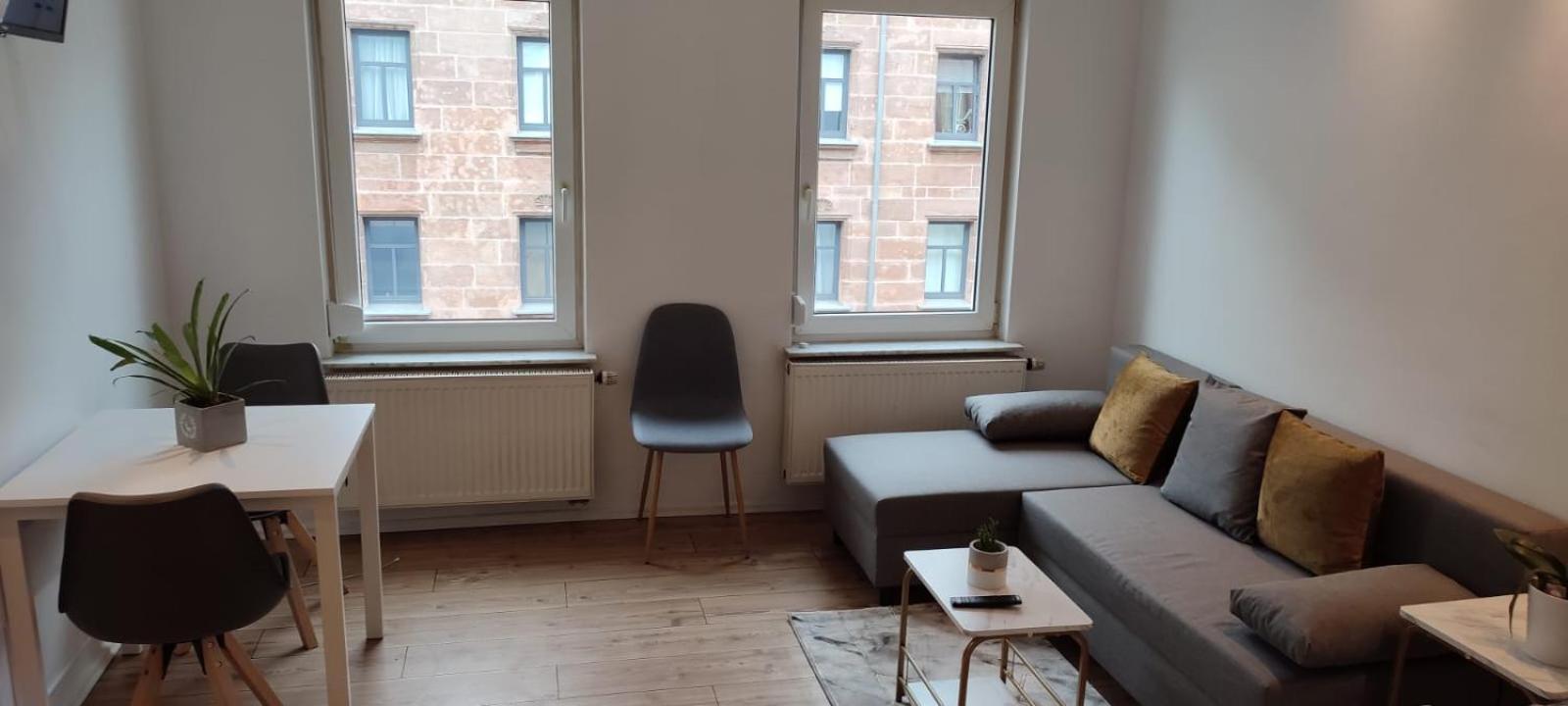 Privatzimmer-2 In Ruhiger Lage 9Min Von Hbh Nürnberg Eksteriør billede